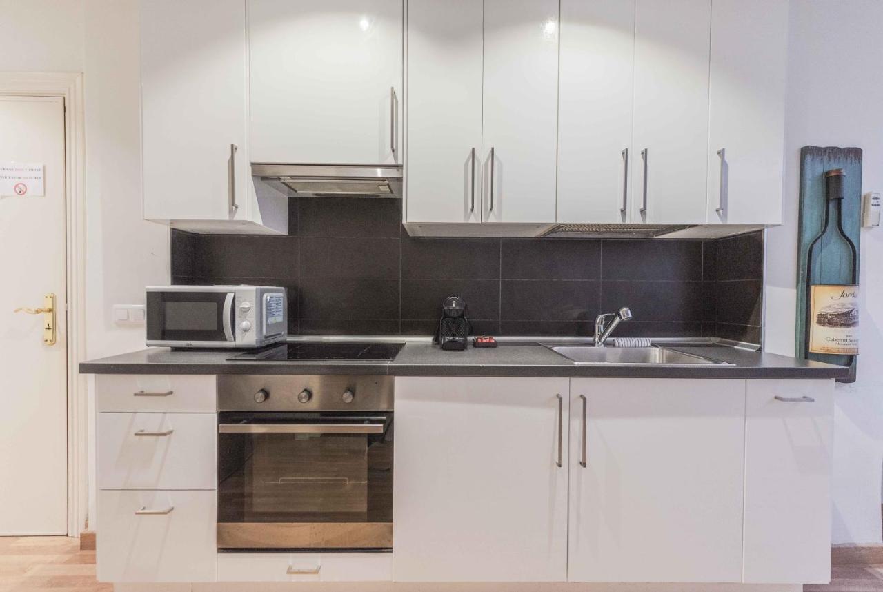 Ferienwohnung Modern Gem In Heart Of Malaga, Near Sights Rems Exterior foto