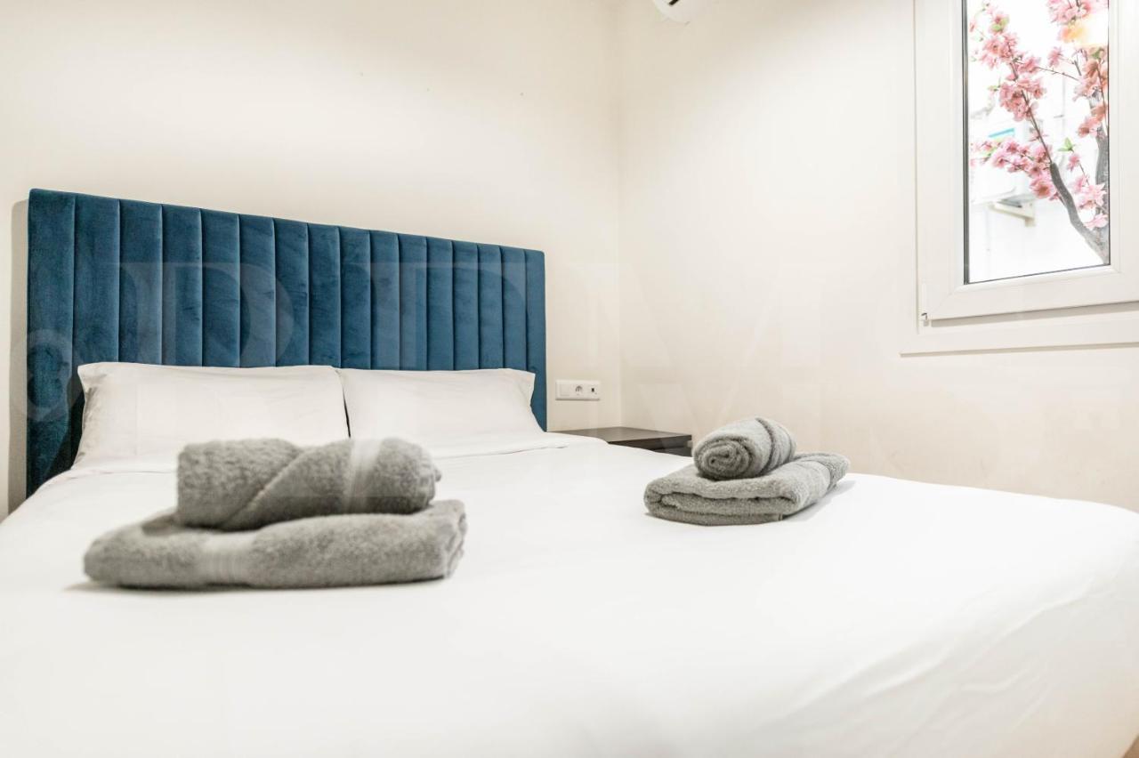 Ferienwohnung Modern Gem In Heart Of Malaga, Near Sights Rems Exterior foto