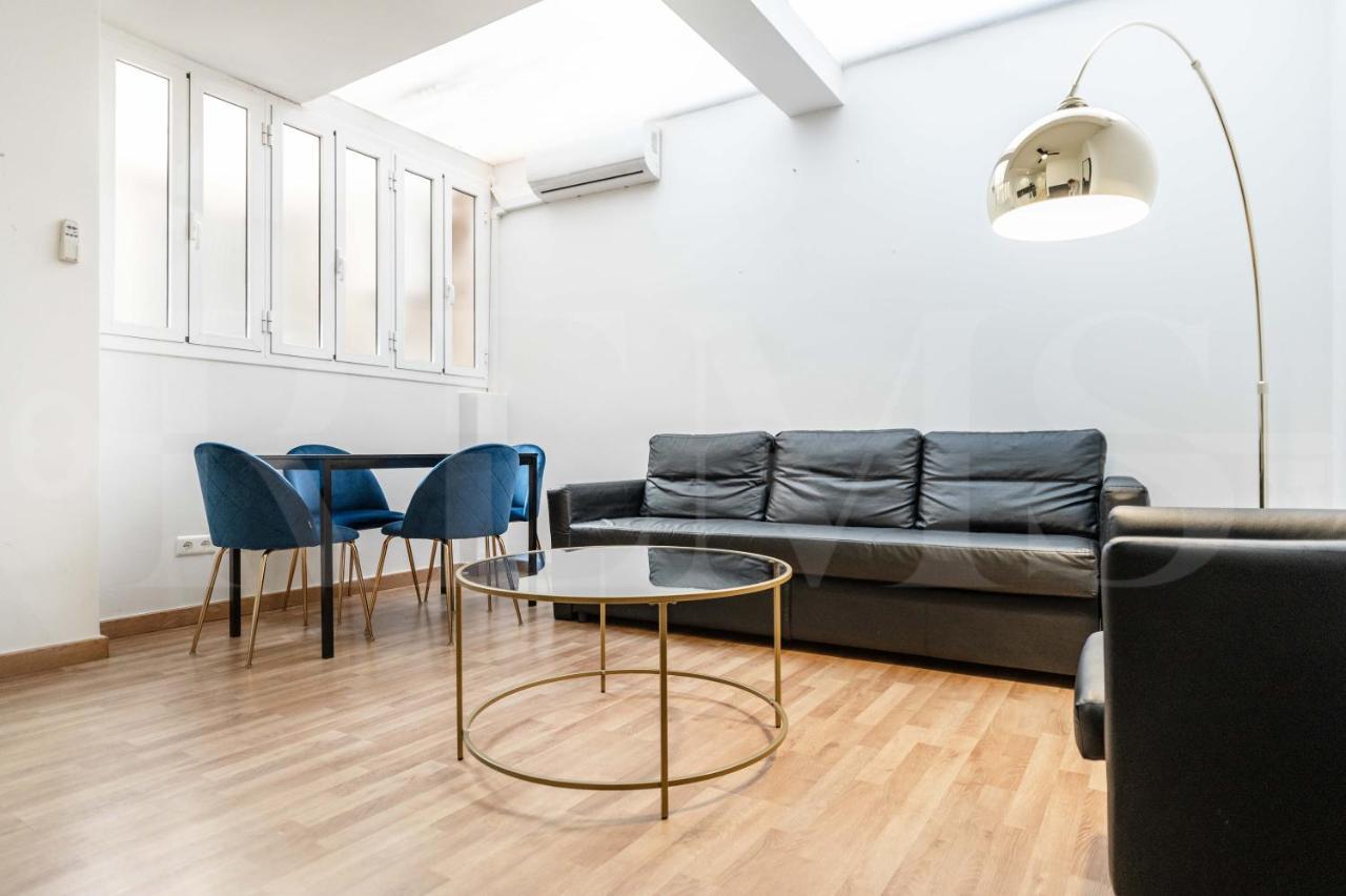 Ferienwohnung Modern Gem In Heart Of Malaga, Near Sights Rems Exterior foto